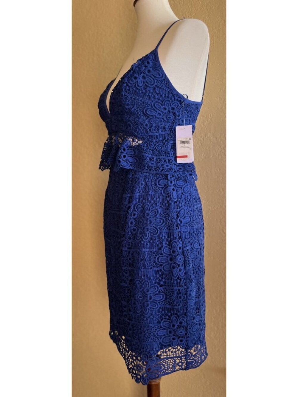 Guess Blue Lace Cutout Dress Size 6 Strappy Sheath Cocktail Party - Picture 7 of 9